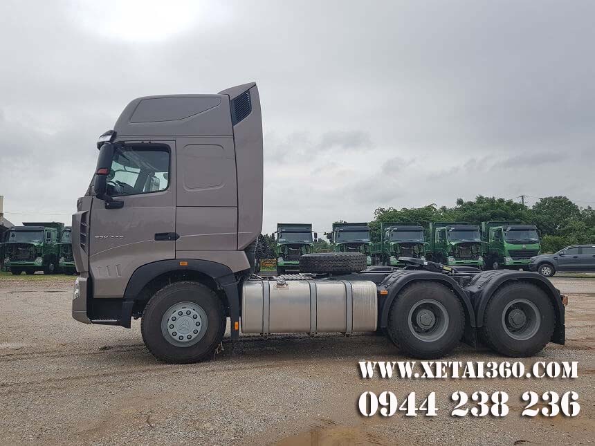 ngoai-that-xe-dau-keo-sitruk-440hp-cau-dau